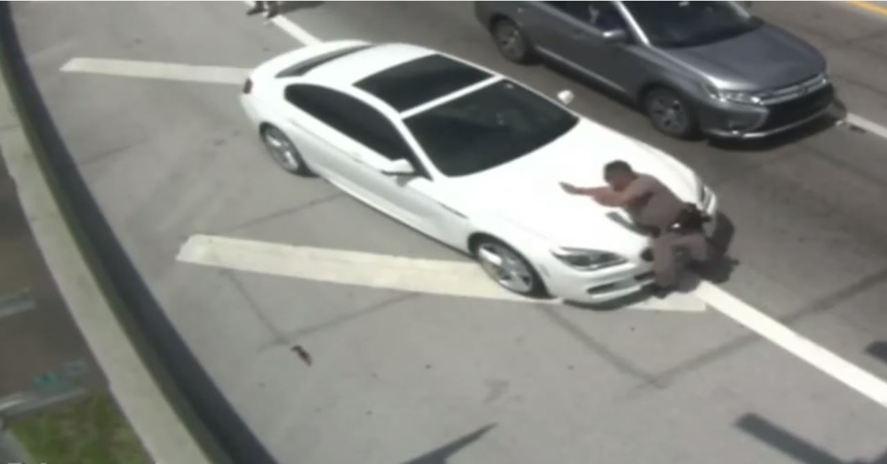 Policía de Florida fue brutalmente atropellado por un BMW blanco en la Florida Turnpike (Video)