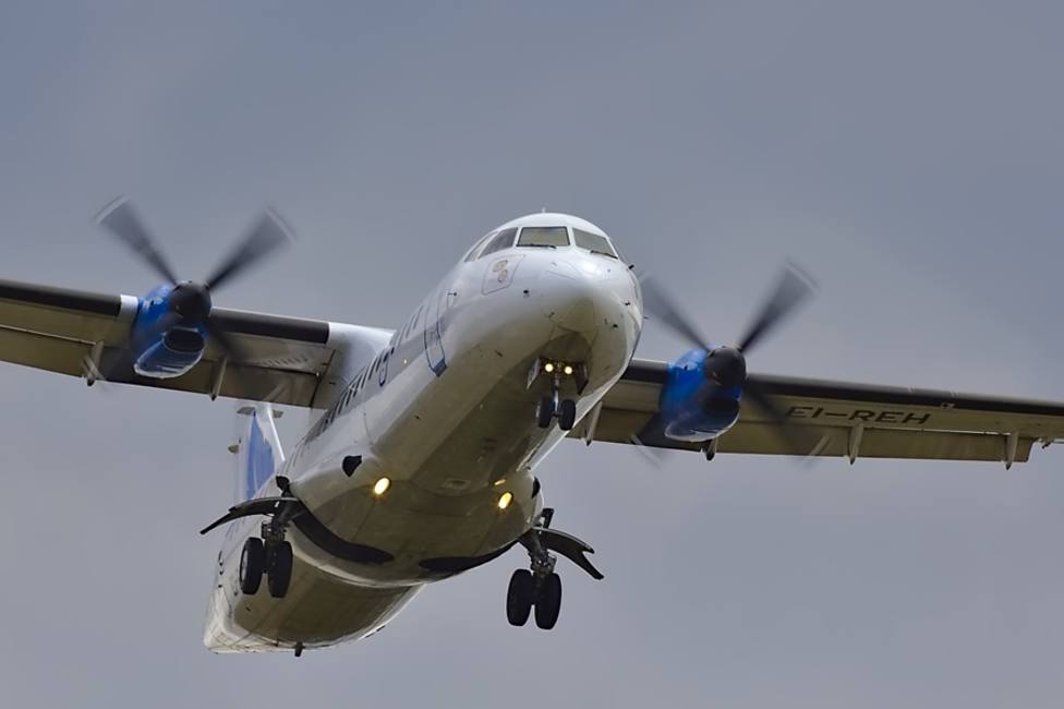 Mueren 28 personas al estrellarse avión en el Oriente de Rusia