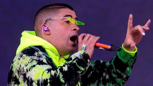 ¡Insólito! Una joven vende su virginidad para asistir al concierto de Bad Bunny (+Video)