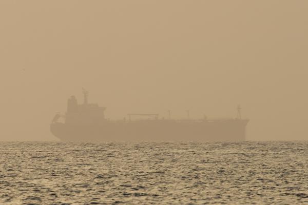 Irán y Venezuela eluden sanciones de EEUU con tecnología de guerra digital en el mar