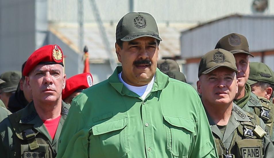 Desertores de Maduro andan en busca de refugio español