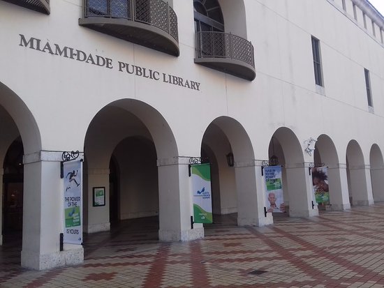 Bibliotecas Públicas de Miami-Dade reciben financiación para ampliar acceso digital