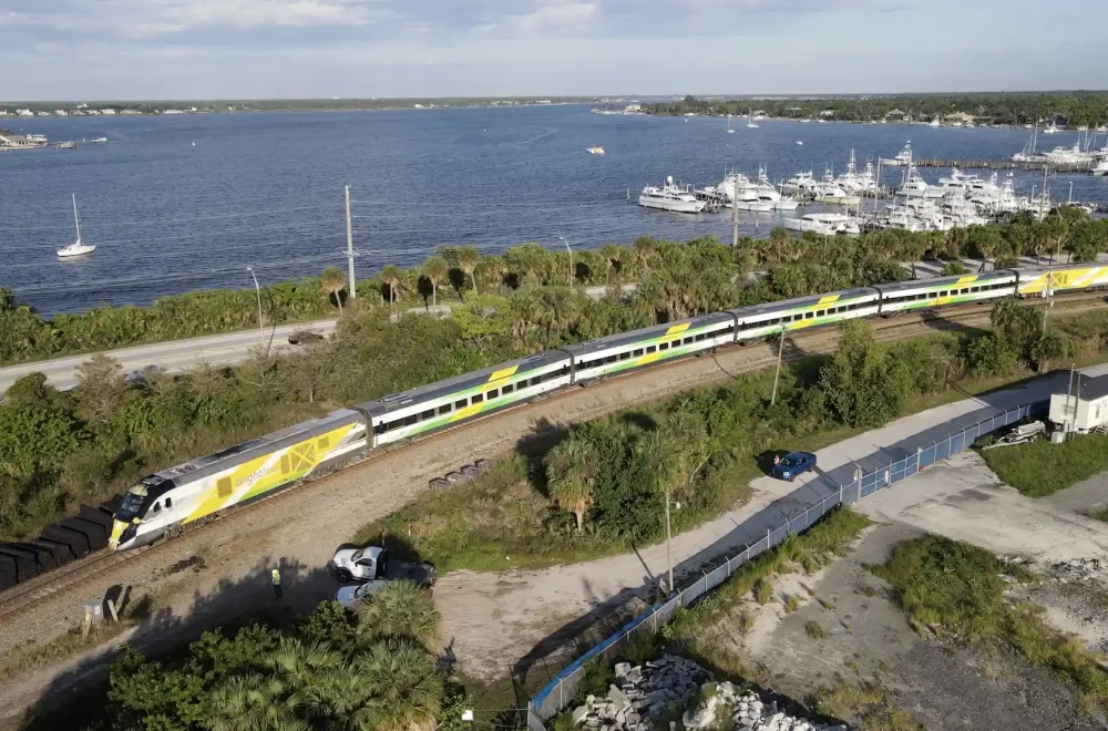 Tren Brightline Miami-Orlando arrolla a peatón en primer día de inicio de operaciones