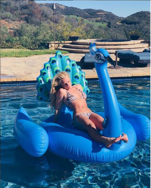 Britney Spears acusó a paparazzis de editar sus fotos en bikini en Miami