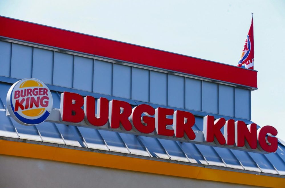 Hombre de Florida se cayó en baño de Burger King: ahora es millonario