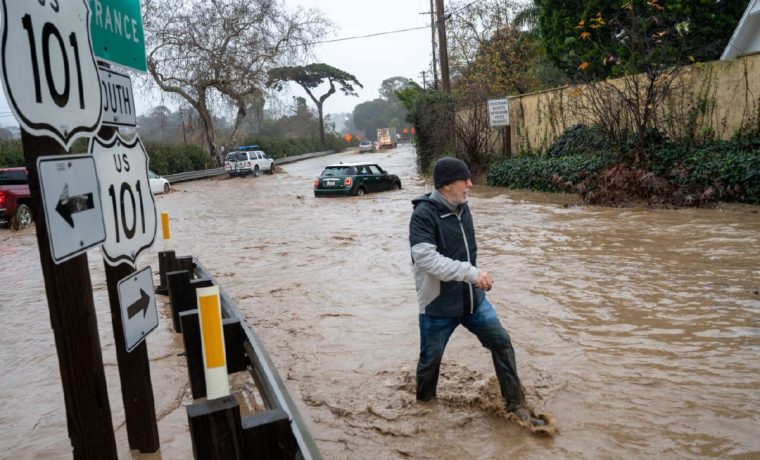 Emergencia en California: Más de 10 muertes, destrozos y evacuaciones