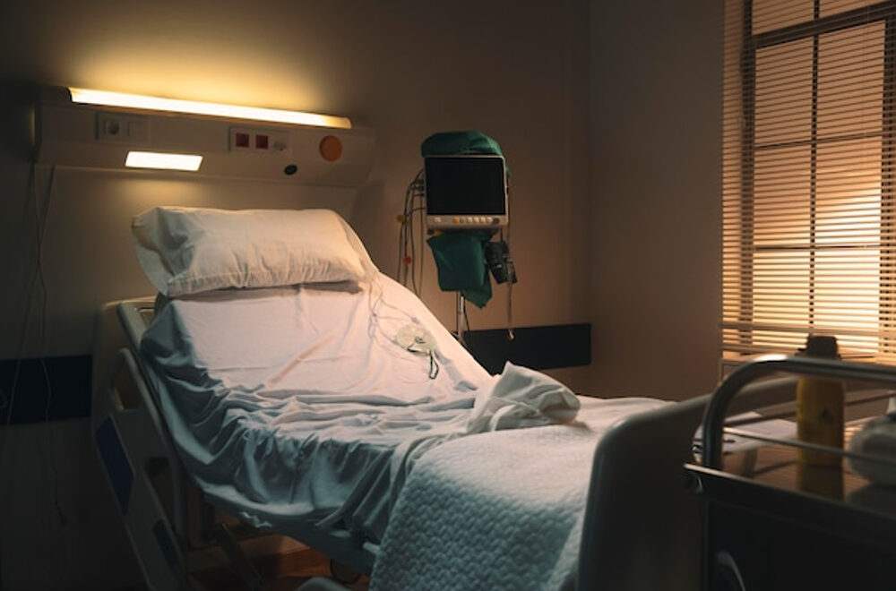 Mujer muere después que hospital en Texas le negará atención médica por aborto espontáneo