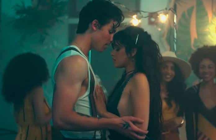 “Señorita” es el nuevo videoclip de Camila Cabello y Shawn Mendes que tiene a todos sudando