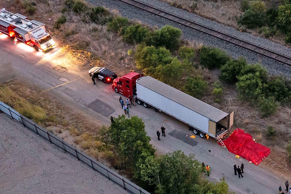 Cuatro hombres son acusados de estar involucrados con el caso del camión de inmigrantes muertos en Texas
