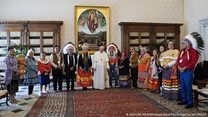 Papa Francisco pidió perdón por el mal que tantos cristianos hicieron a los indígenas en Canadá