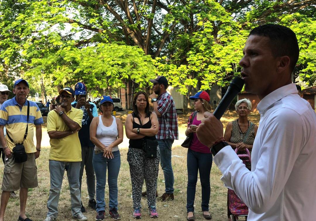 Denuncian la “detención arbitraria” del diputado venezolano Gilber Caro en Caracas