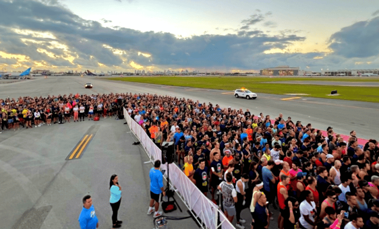 Más de 2.500 corredores participaron en la campaña MIA Runway 5K Flight 2022