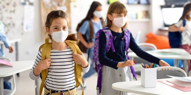 Fomentar la vacunación en escuelas católicas de Miami