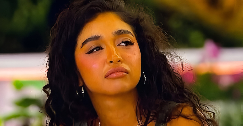¡Escándalo en Love Island! Concursante expulsada por comentarios racistas