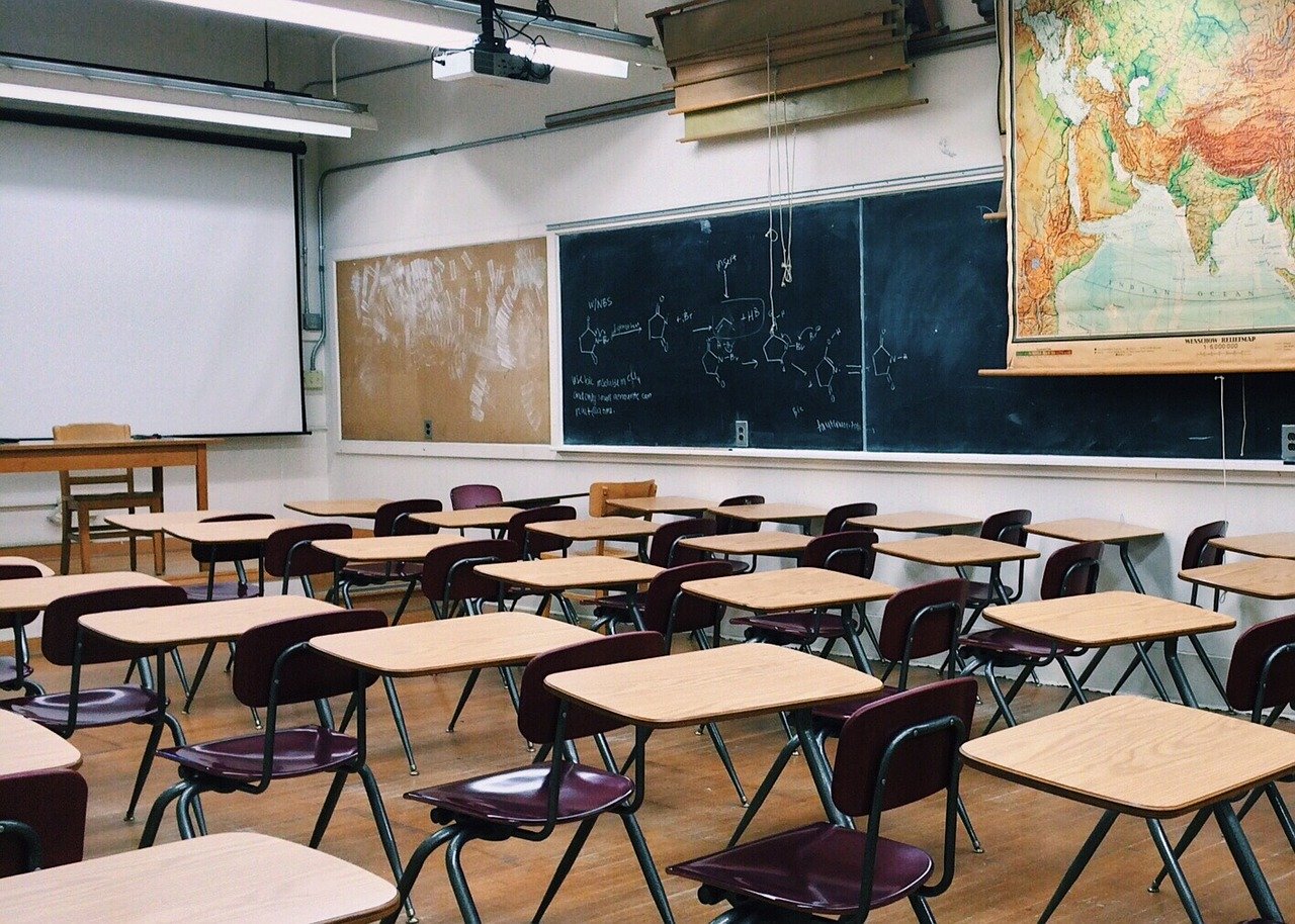 Florida: Escuelas públicas de Miami revisan carta del Comisionado de Educación