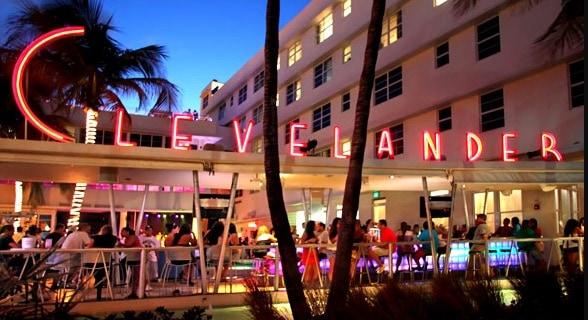 Hotel de Miami Beach lucha contra la prohibición de venta de alcohol a las 2 a.m.