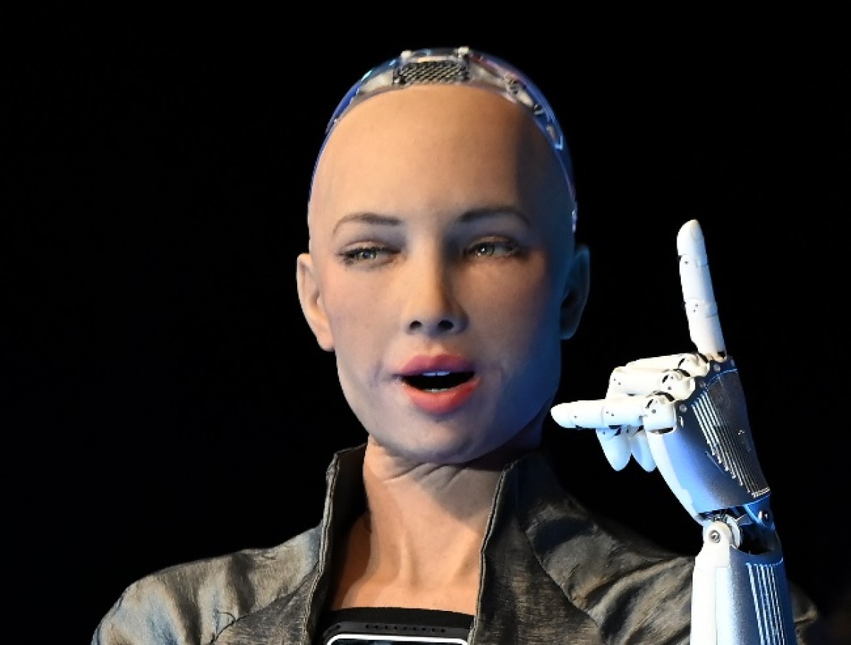 Sophia es la primer robot humanoide con sentido del humor