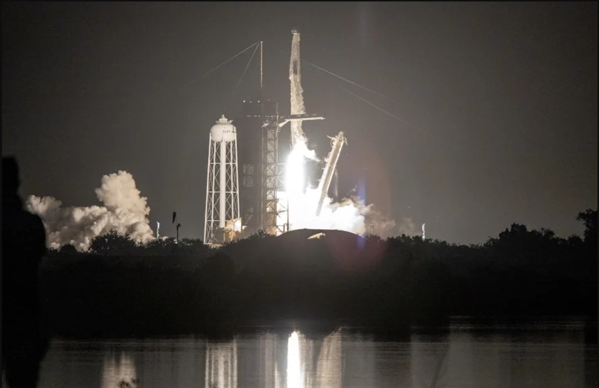 Nuevamente SpaceX envía 40 pequeños satélites al espacio