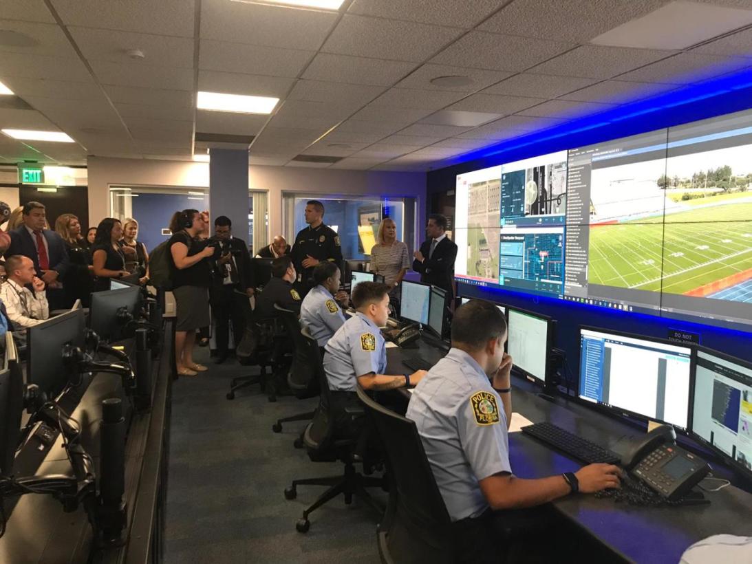 Creado Comando Central para Emergencia de la Policía de Escuelas de Miami-Dade