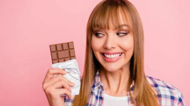 ¿El trabajo de tus sueños? Esta empresa paga por comer dulces