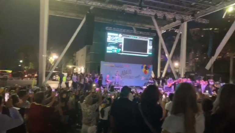 “Abajo cadenas”: un concierto que movilizó a Miami para ayudar a Venezuela
