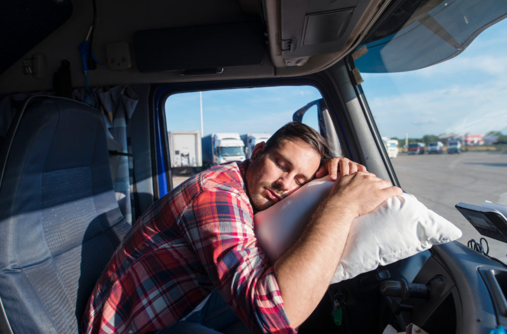 Seis de cada 10 estadounidenses han conducido con sueño: ¿Cómo evitar quedarte dormido?