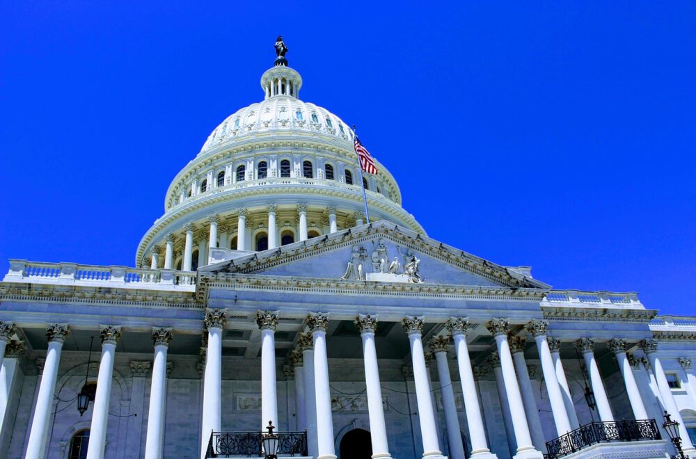 Congresistas de Florida presentan Ley de TPS para Venezuela