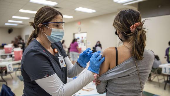 Entérate dónde Miami-Dade abrió nuevo centro de vacunación
