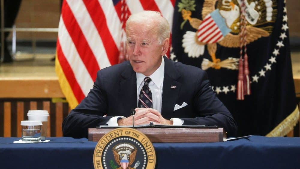 EEUU: Biden anuncia plan para perdonar deuda estudiantil