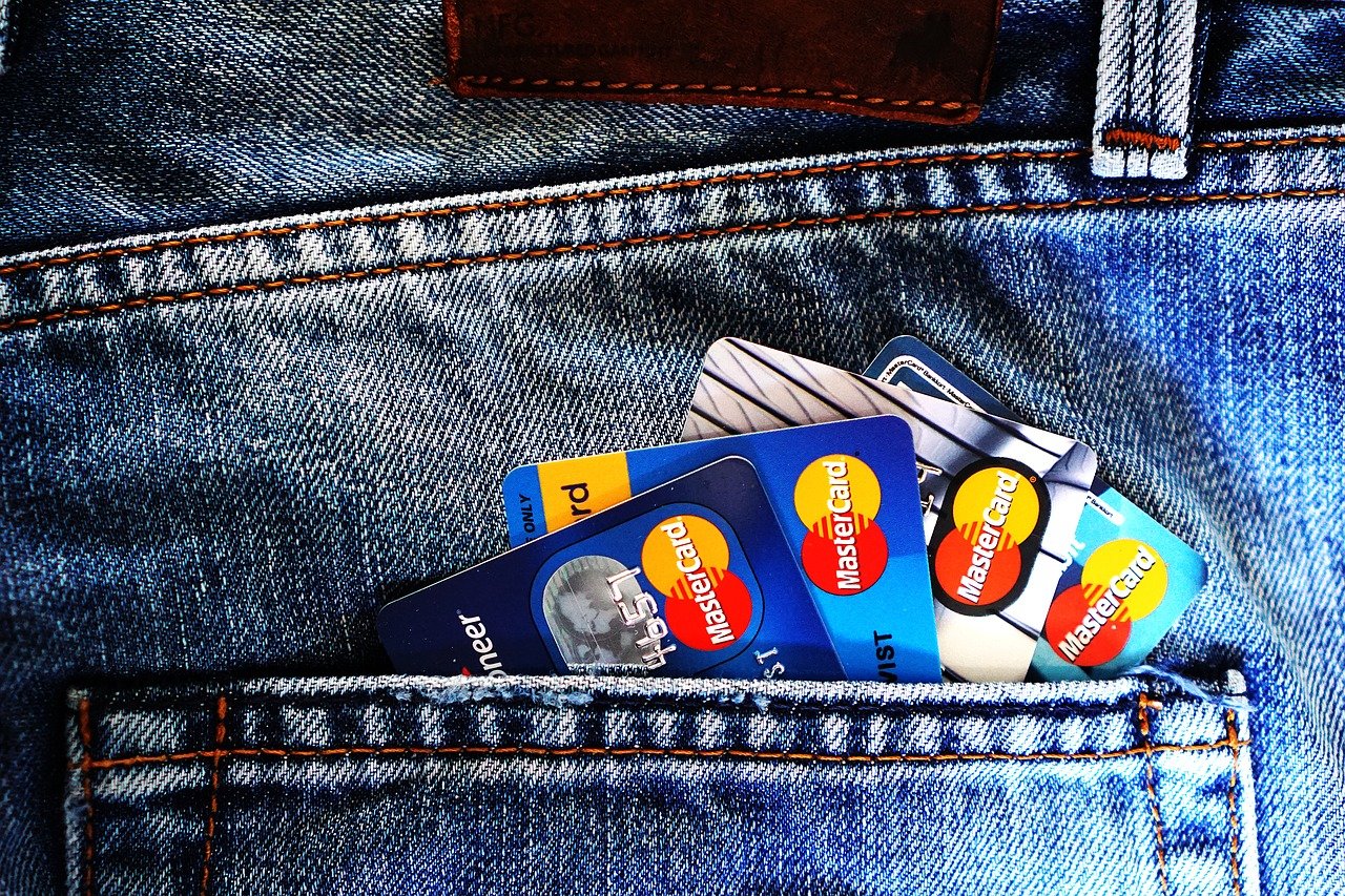 ¿Es bueno tener varias tarjetas de crédito o afectará el puntaje crediticio?