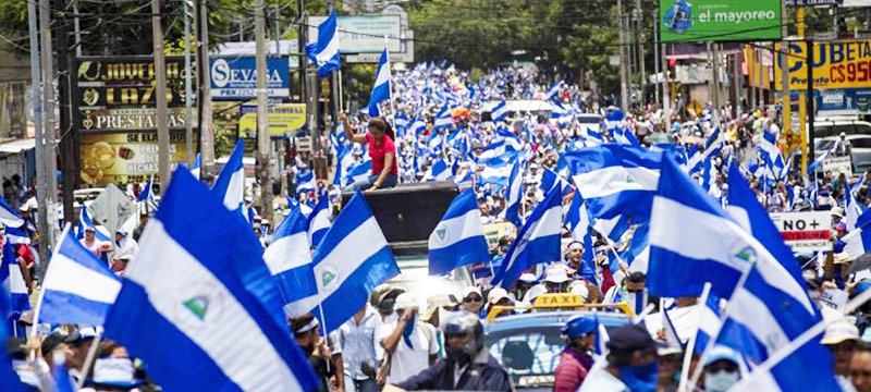 Economía de Nicaragua en caída libre por radicalización de la crisis