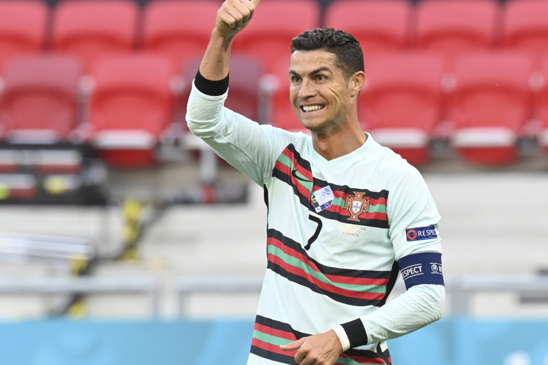 ¡El Rey del Fútbol y de Instagram! Cristiano Ronaldo alcanza los 300 millones de seguidores