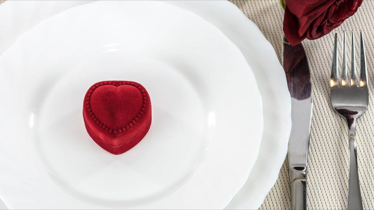 Entérate de cómo puedes volver a enamorarte y enamorar a tu pareja en este San Valentín