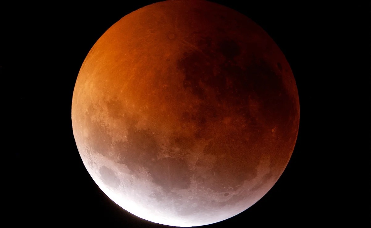Luna de sangre esta noche ¿En dónde podrá verse?