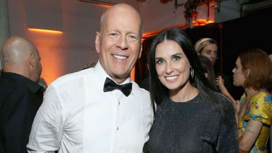 La familia de Bruce Willis finalmente se reúne tras semanas de aislamiento (foto)
