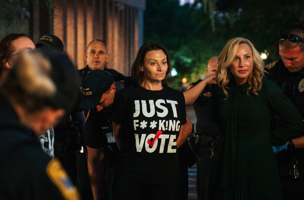 Arrestan a líderes demócratas en protesta contra nueva ley del aborto en Florida