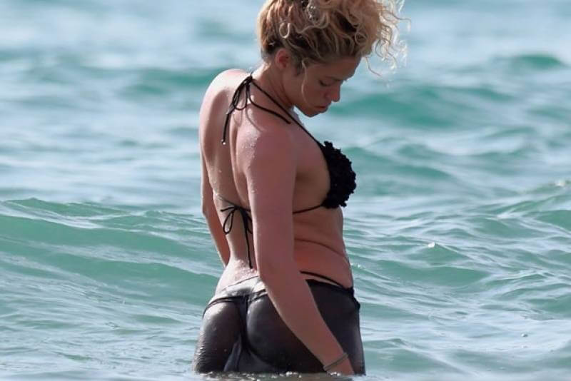 Shakira lo muestra todo mientras se baña en el mar: ¡Está más sensual que nunca!
