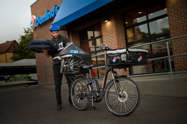 Domino’s lanza programa de e-bike para entrega de pizzas en Miami