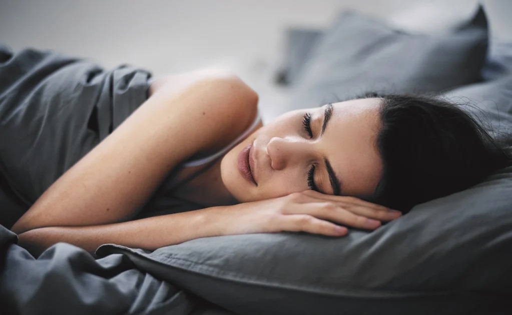 Estudio confirma que dormir poco afecta bienestar físico y mental