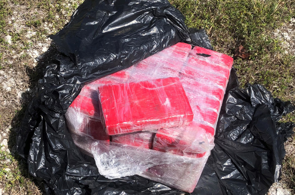 Hombre encuentra cocaína en Cayos de Florida valuada en $1.1 millones