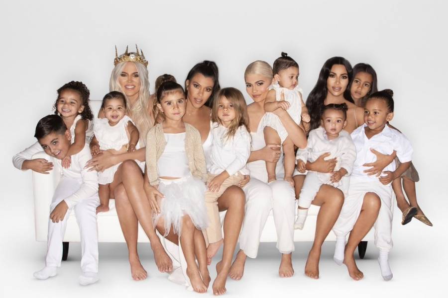 ¿Conflicto entre hermanas? En 2019 no habrá tarjeta de Navidad de la familia Kardashian-Jenner