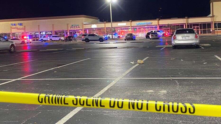 Dos personas fueron asesinadas tras un tiroteo en la fiesta de Año Nuevo en el condado de Orange
