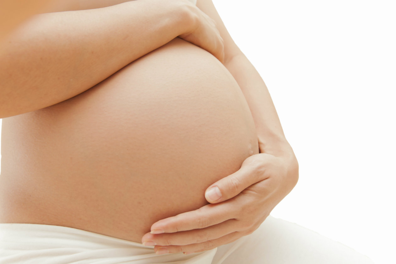Gobierno plantea restringir visas para evitar el “turismo de maternidad” en EEUU