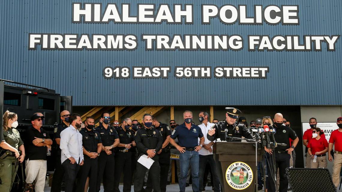 Policía de Hialeah inaugura centro de entrenamiento