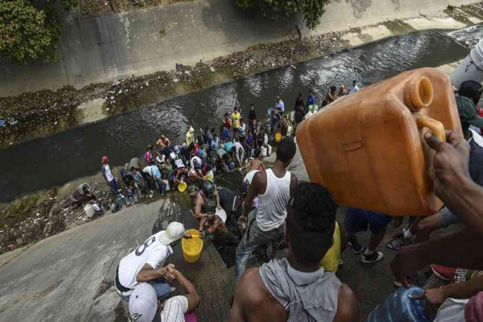 Escasez de agua amenaza con convertirse en una catástrofe sanitaria en Venezuela