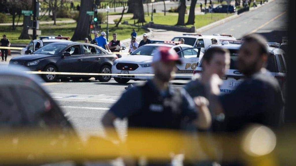 Dos fallecidos y varios heridos dejó tiroteo cerca de una escuela en Washington