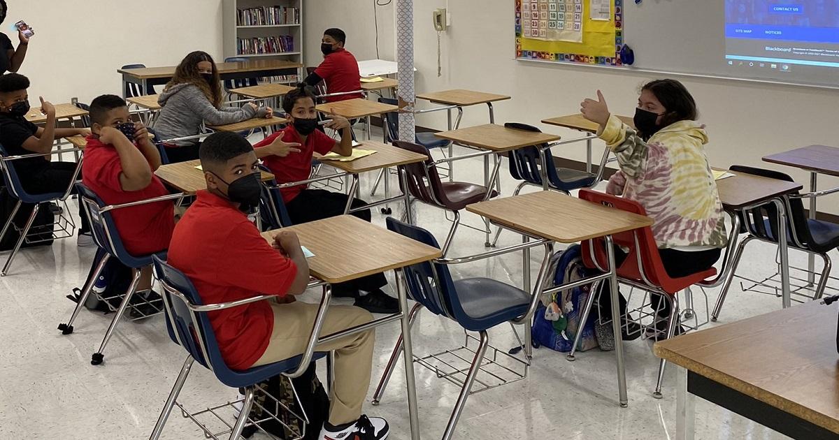 Escuelas públicas de Miami-Dade revelan protocolos para el retorno a clases