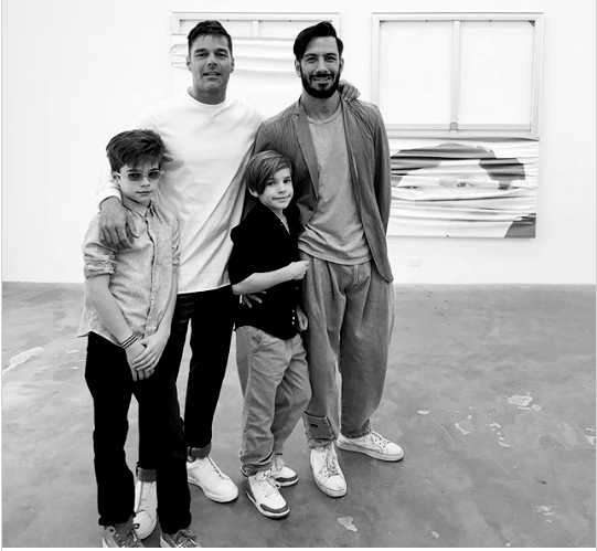 Ricky Martin presentó a su cuarto hijo con una adorable fotografía