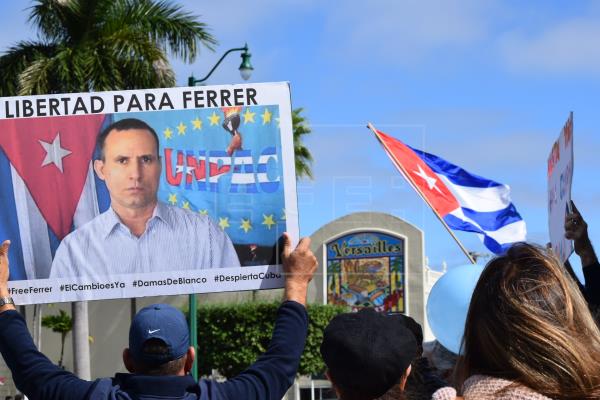 En Miami: Exilio cubano se concentró por la liberación de Daniel Ferrer y la Dama de Blanco Xiomara Cruz