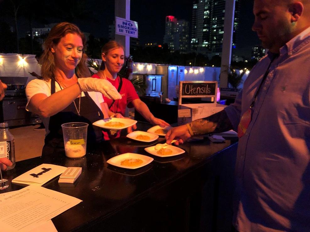 Festival de vino y comida de South Beach sigue atrayendo a turistas de todas partes